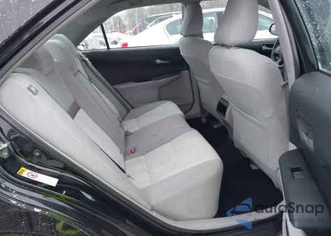 2014 Toyota Camry Le z USA, uszkodzony, nr VIN 4T4BF1FK7ER406865